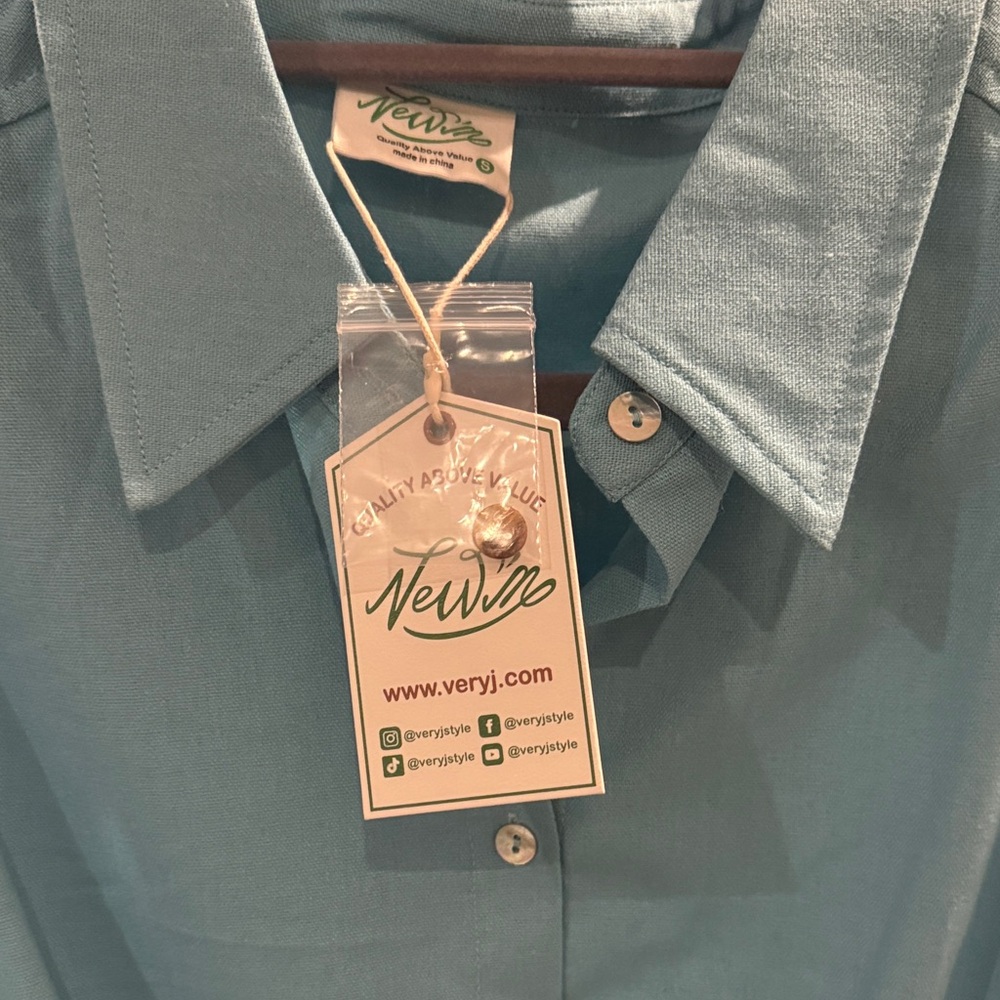 Teal Button-Up Romper with White Trim NWT - Picture 4 of 4
